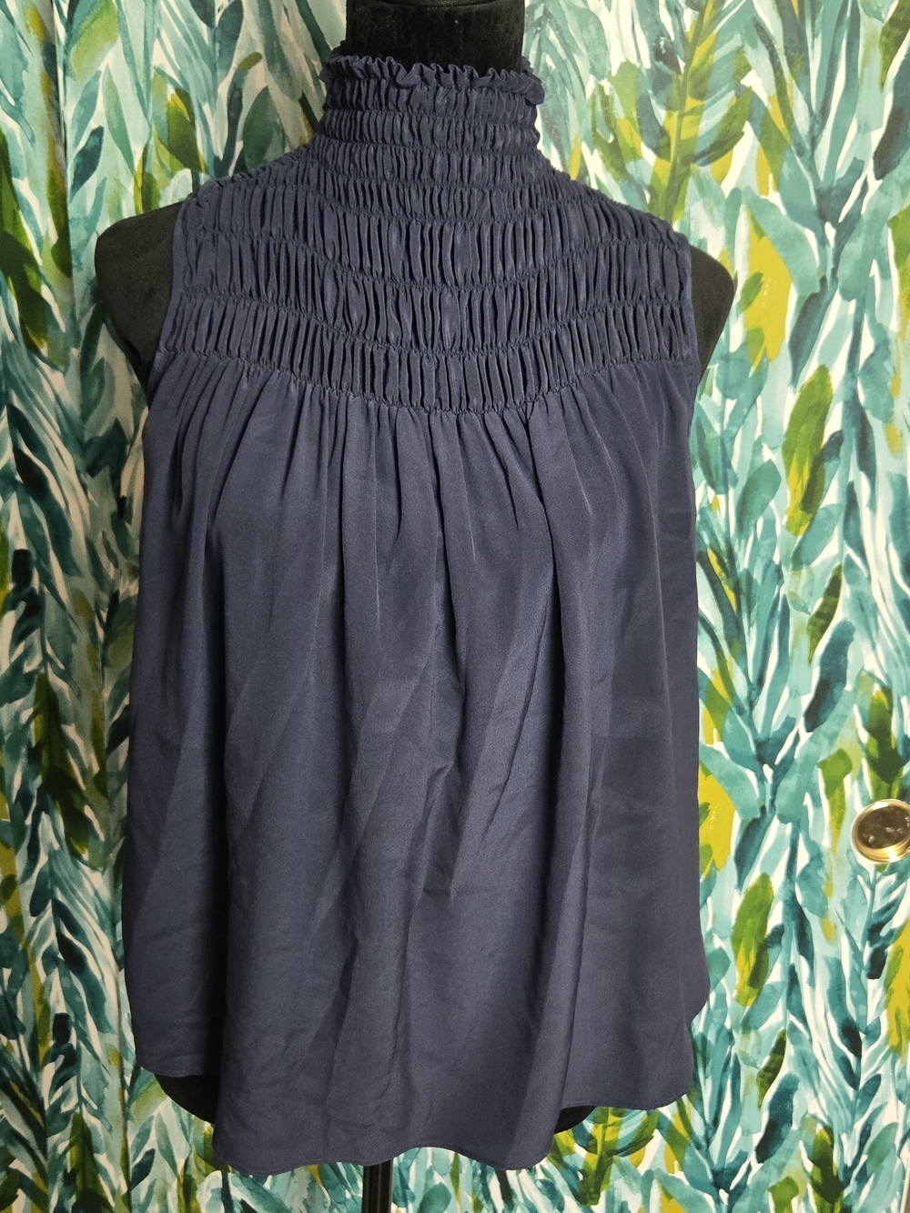 FRAME 100% Silk Smocked Mock Neck Sleeveless Blouse Navy Blue